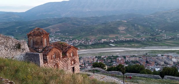 Mirëdita Shqipëria !