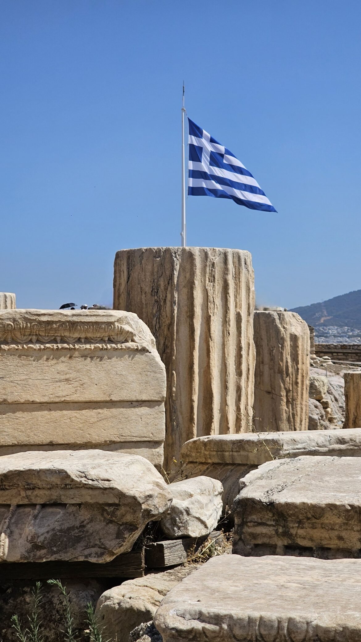 Athènes en deux temps, trois ruines